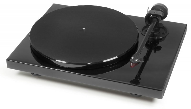 Project 1Xpression Carbon Turntable Ortofon OM 2M Red