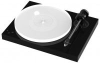 Pro-Ject: X1B Turntable 